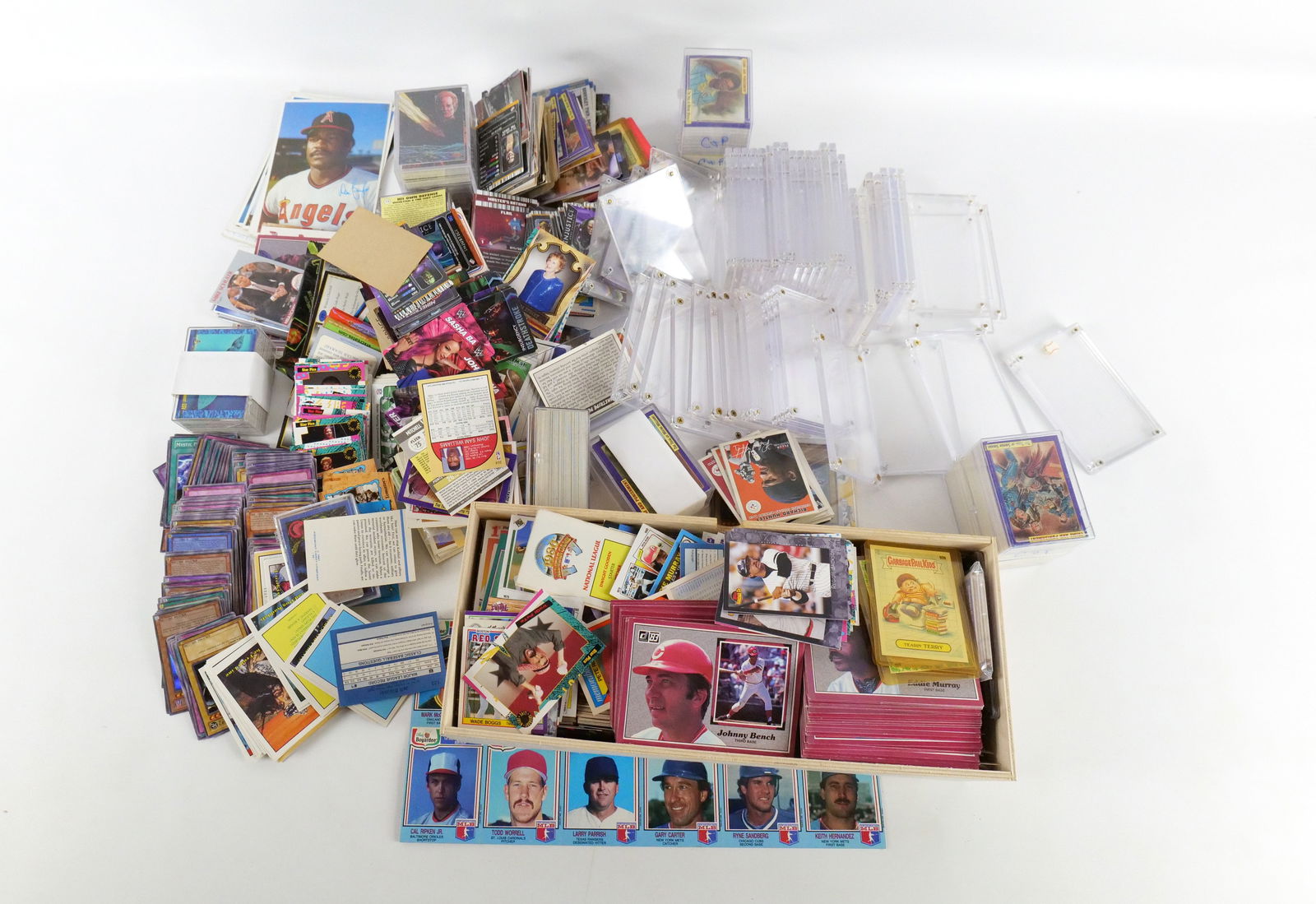HUGE Mystery Lot of Loose Trading Cards (1 of 8)