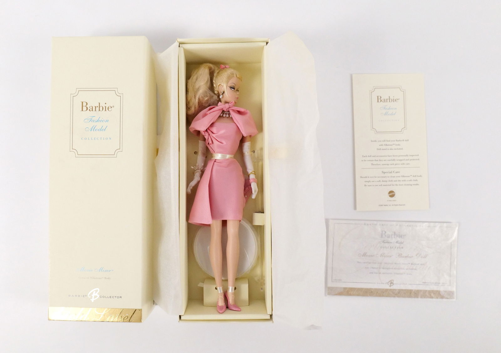 Movie Mixer Silkstone Gold Label Barbie Doll: Movie Mixer Silkstone Gold Label Barbie Doll - Fashion Model Collection. New in Box. All invoices must be paid within 24 hours of the sale. We offer multiple shipping options, please read the shipping