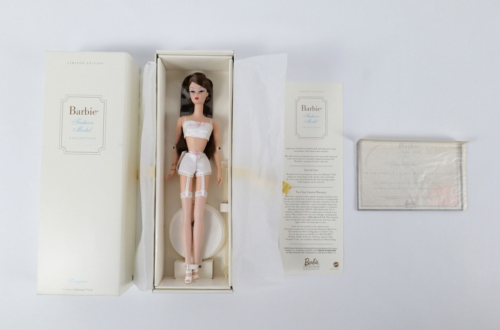 Lingerie #2 Silkstone Limited Edition Barbie Doll: Lingerie #2 Silkstone Limited Edition Barbie Doll - Fashion Model Collection - Brunette. New in Box. All invoices must be paid within 24 hours of the sale. We offer multiple shipping options, please r