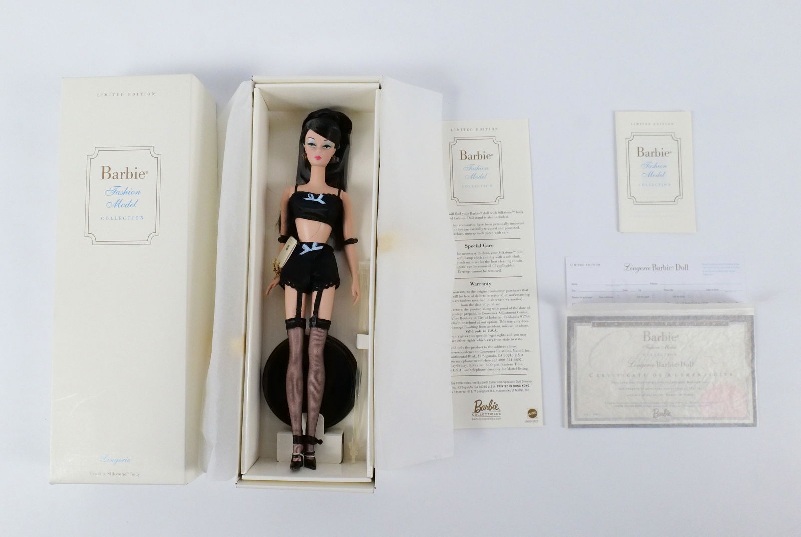 Lingerie #3 Silkstone Limited Edition Barbie Doll: Lingerie #3 Silkstone Limited Edition Barbie Doll - Fashion Model Collection. New in Box. All invoices must be paid within 24 hours of the sale. We offer multiple shipping options, please read the shi