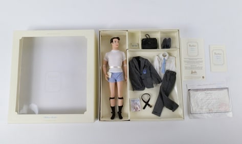 Fashion Insider Ken Giftset - Limited Edition Silkstone Ken Doll with Accessories