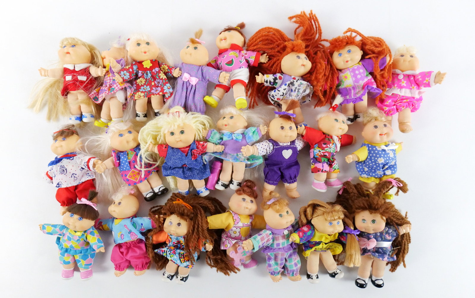 Lot of 22 Miniature Cabbage Patch Kids (1 of 7)