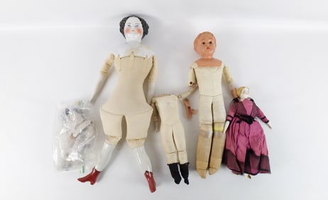 Lot of Mixed Dolls