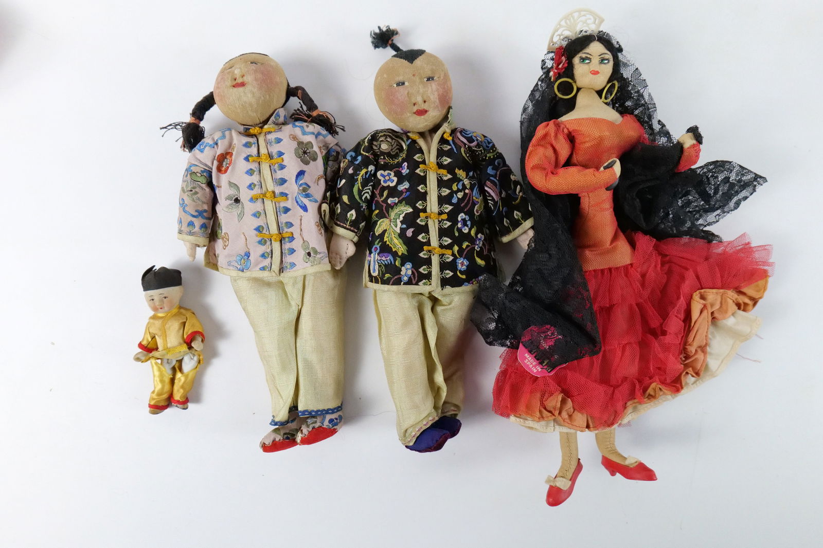 Lot of Vintage World Dolls - 4