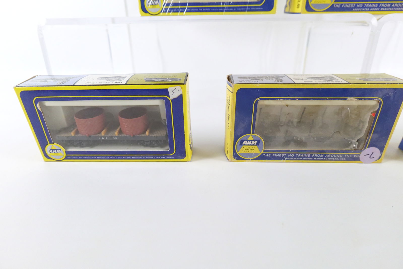Lot of 8 HO Gauge AHM Rolling Stock - 6