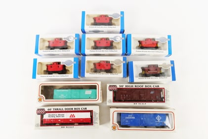 Lot of 11 HO Gauge Rolling Stock