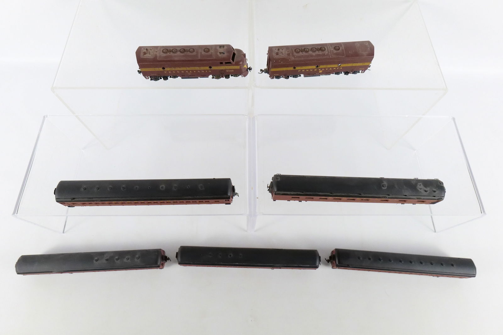 Lot of HO Gauge Pennsylvania Railroad Passenger Cars - 12