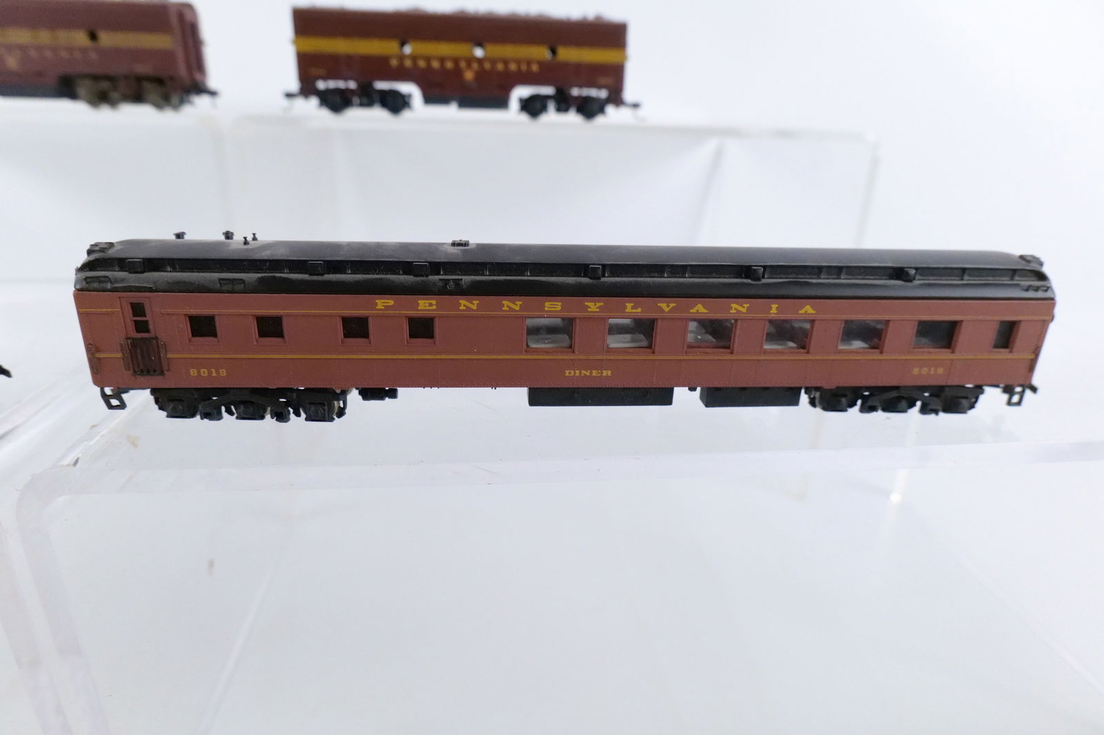 Lot of HO Gauge Pennsylvania Railroad Passenger Cars - 5