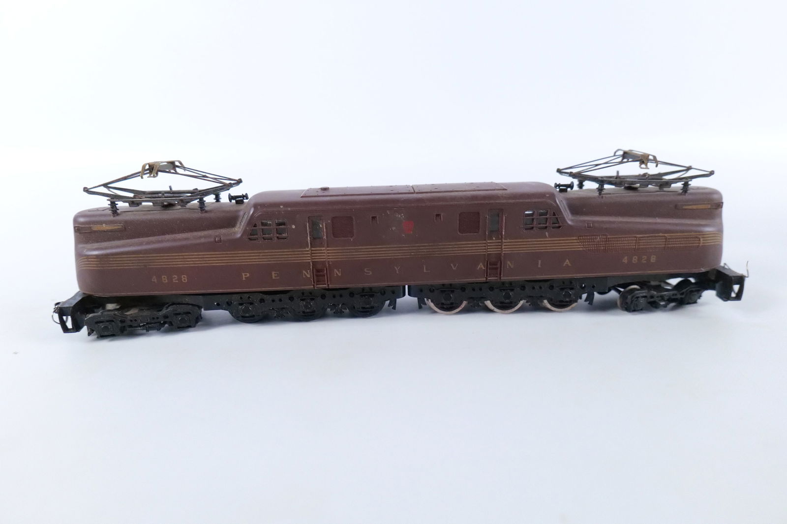 Lot of 2 HO Gauge Engines - 5