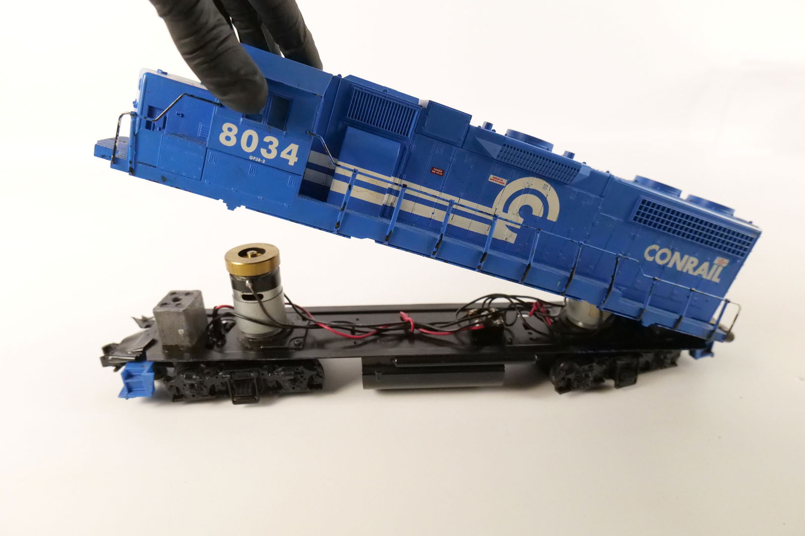 Lot of 2 O Scale Weaver Engines - 14