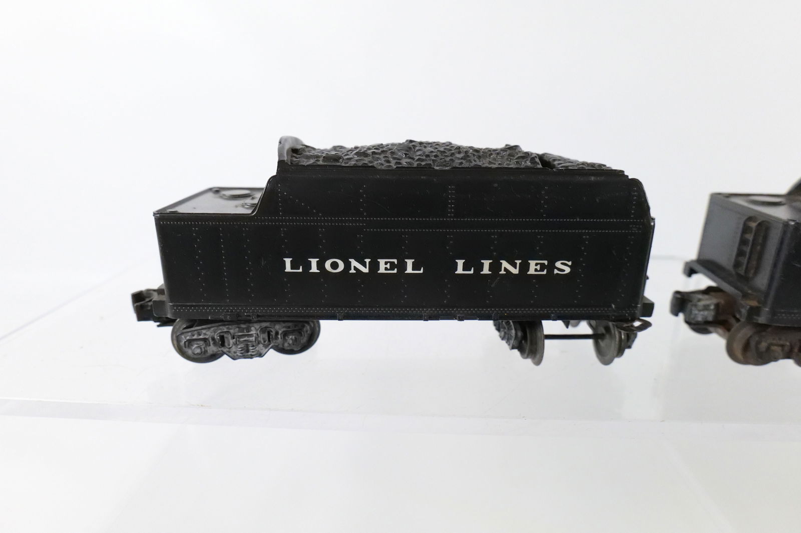 Lot of Lionel O Gauge Rolling Stock - 2