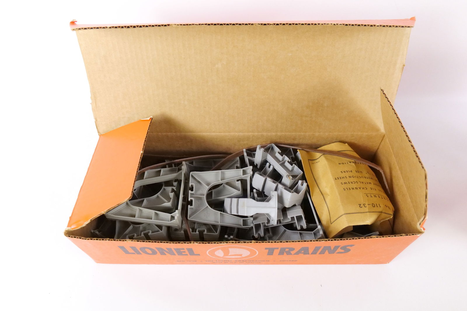 Lionel Train Accessory Lot - 7