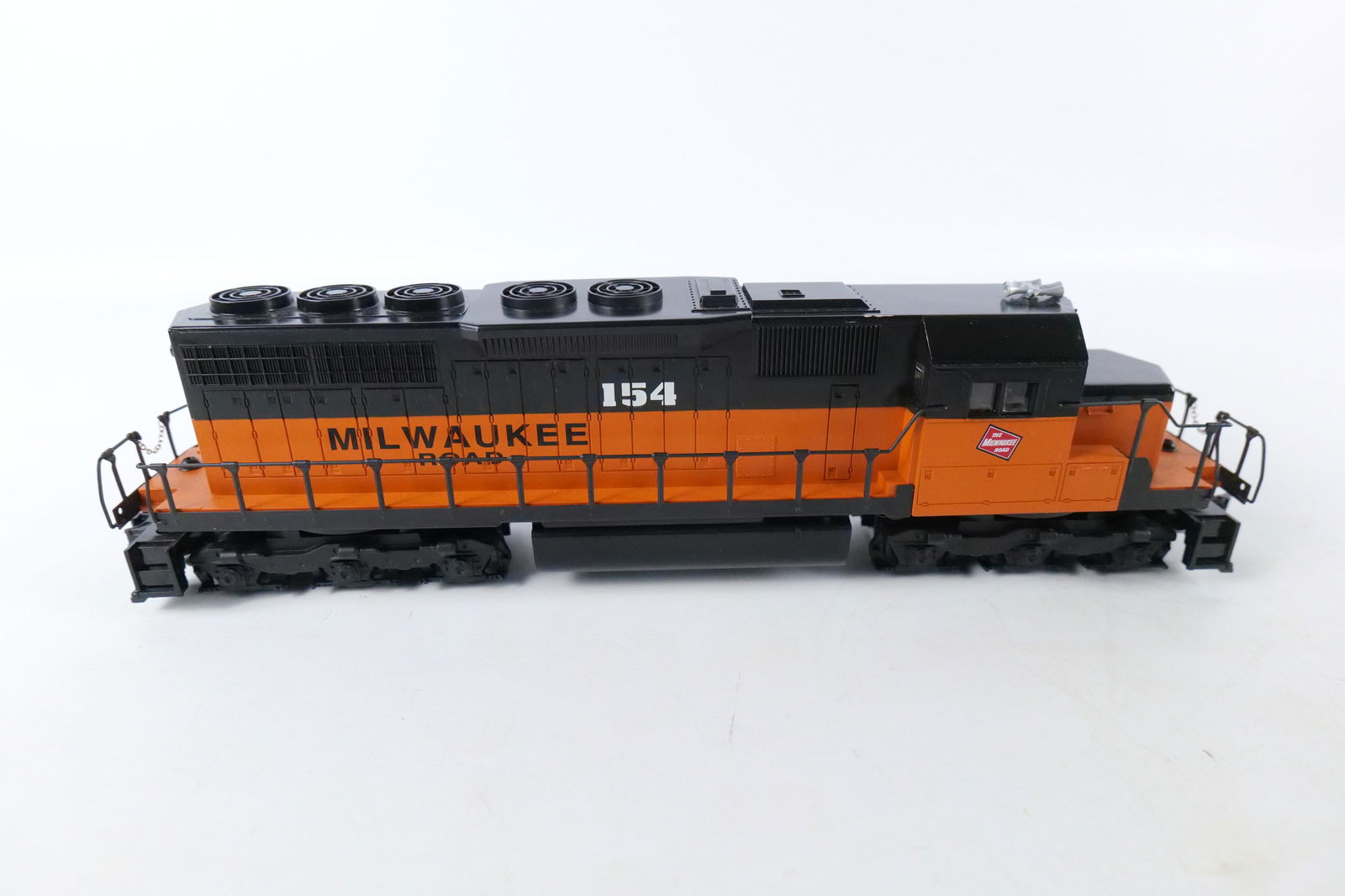 Lionel Milwaukee Road SD-40 Engine - 2