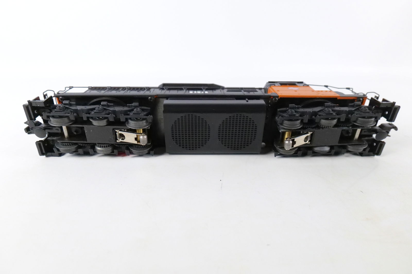 Lionel Milwaukee Road SD-40 Engine - 7