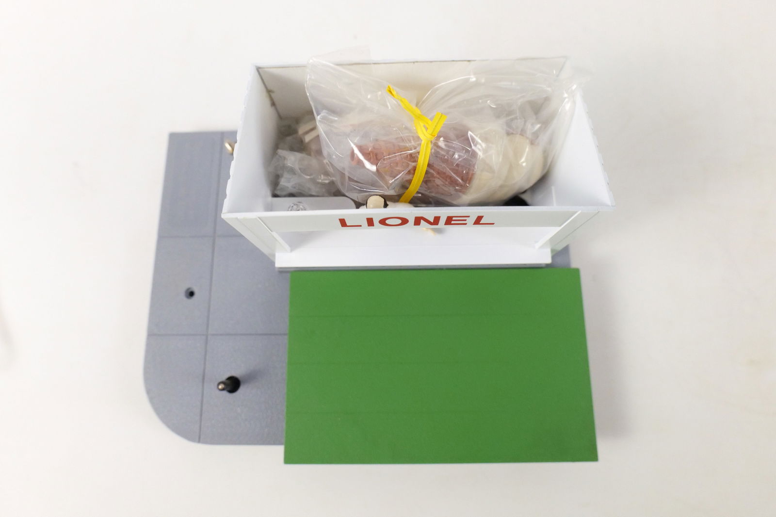 Lot of 2 Lionel Operating Accessories - 6