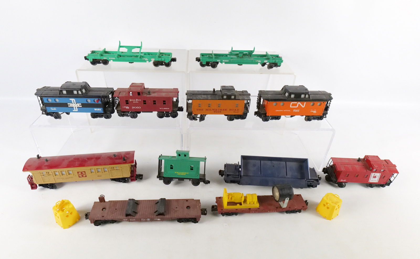 Lot of O Gauge Rolling Stock (1 of 12)