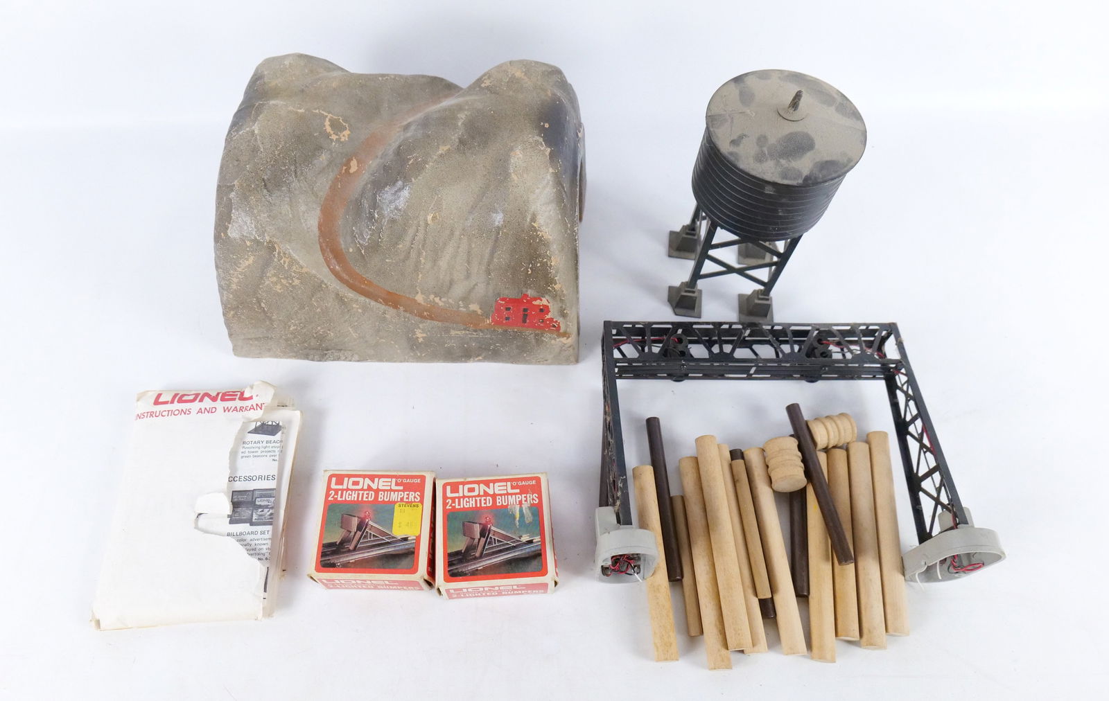 Lot of Train Accessories (1 of 5)