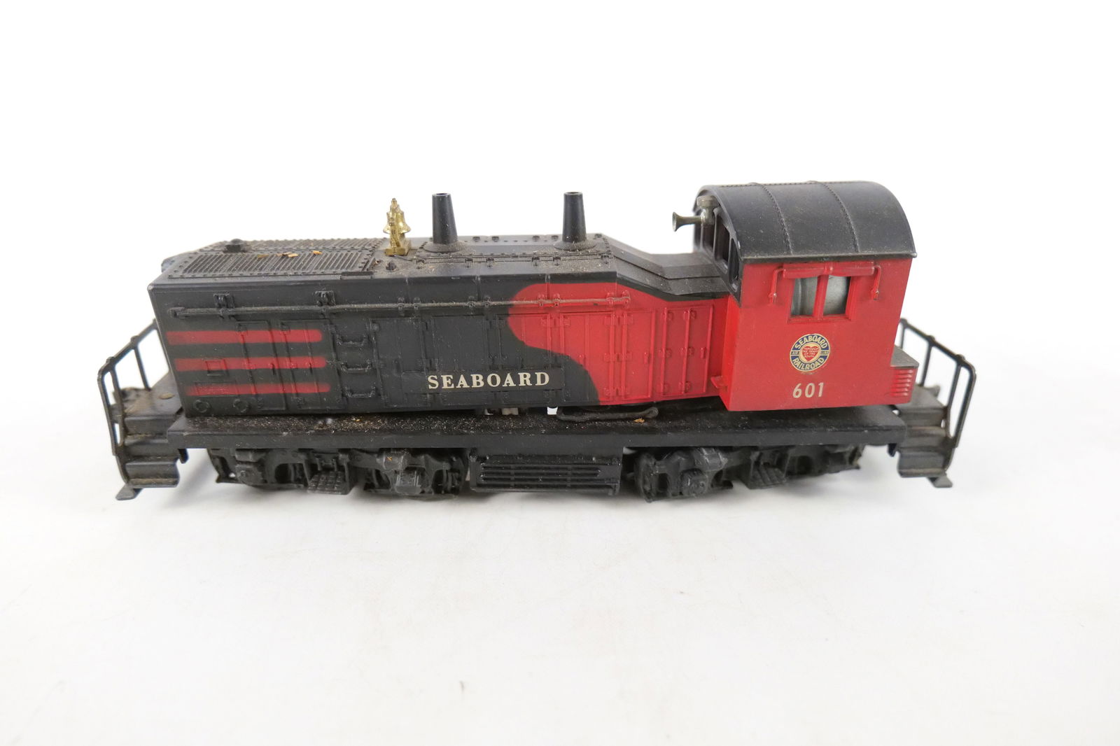 Lionel Postwar 027 gauge engine #601 Seaboard Switcher with box - 2