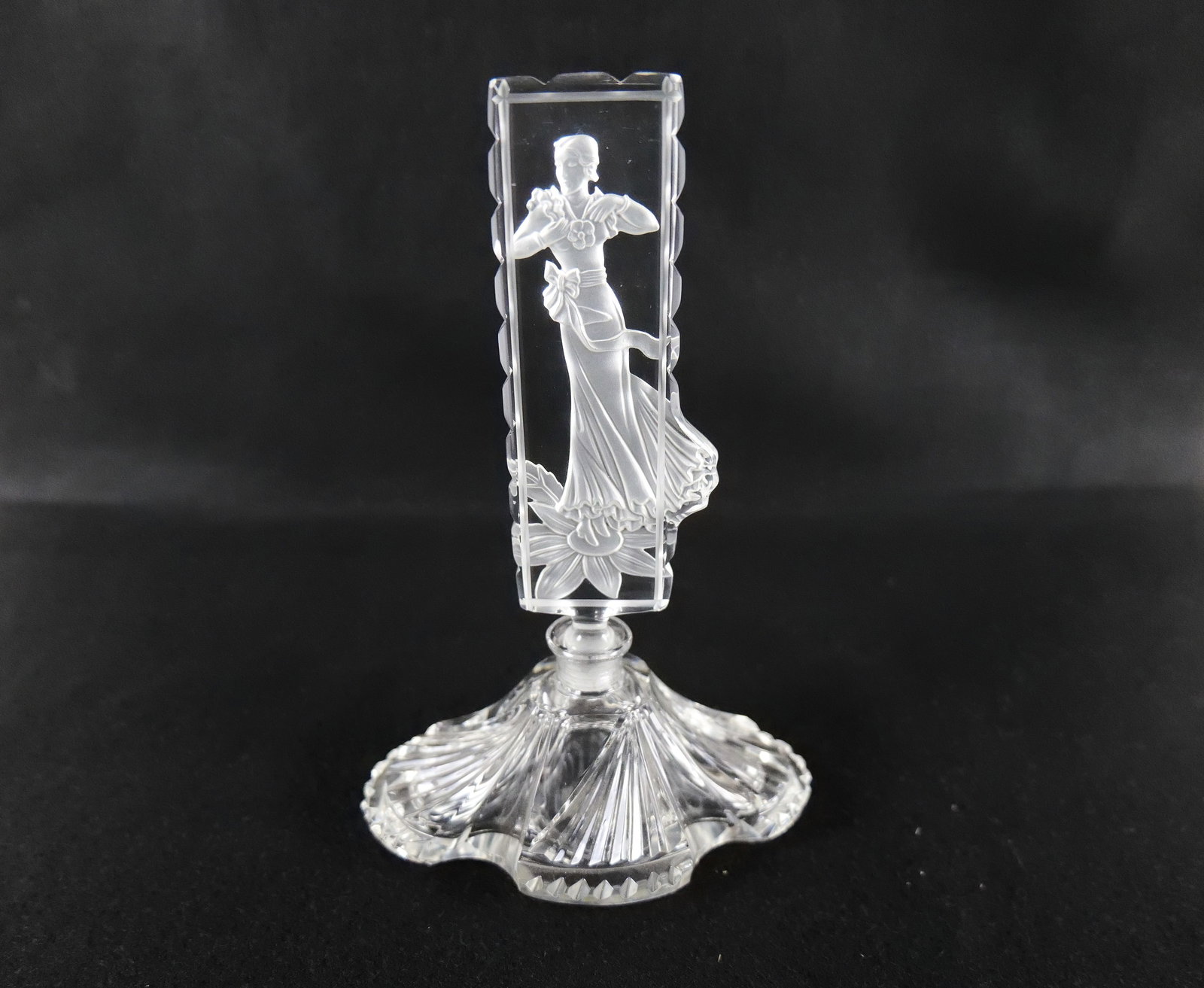Art Deco Perfume Bottle: Art Deco Perfume Bottle. Hand Made C.I.O Collection - Czech Republic. Measures 8.5" tall x 5.5" wide. All invoices must be paid within 24 hours of the sale. We offer multiple shipping options, please