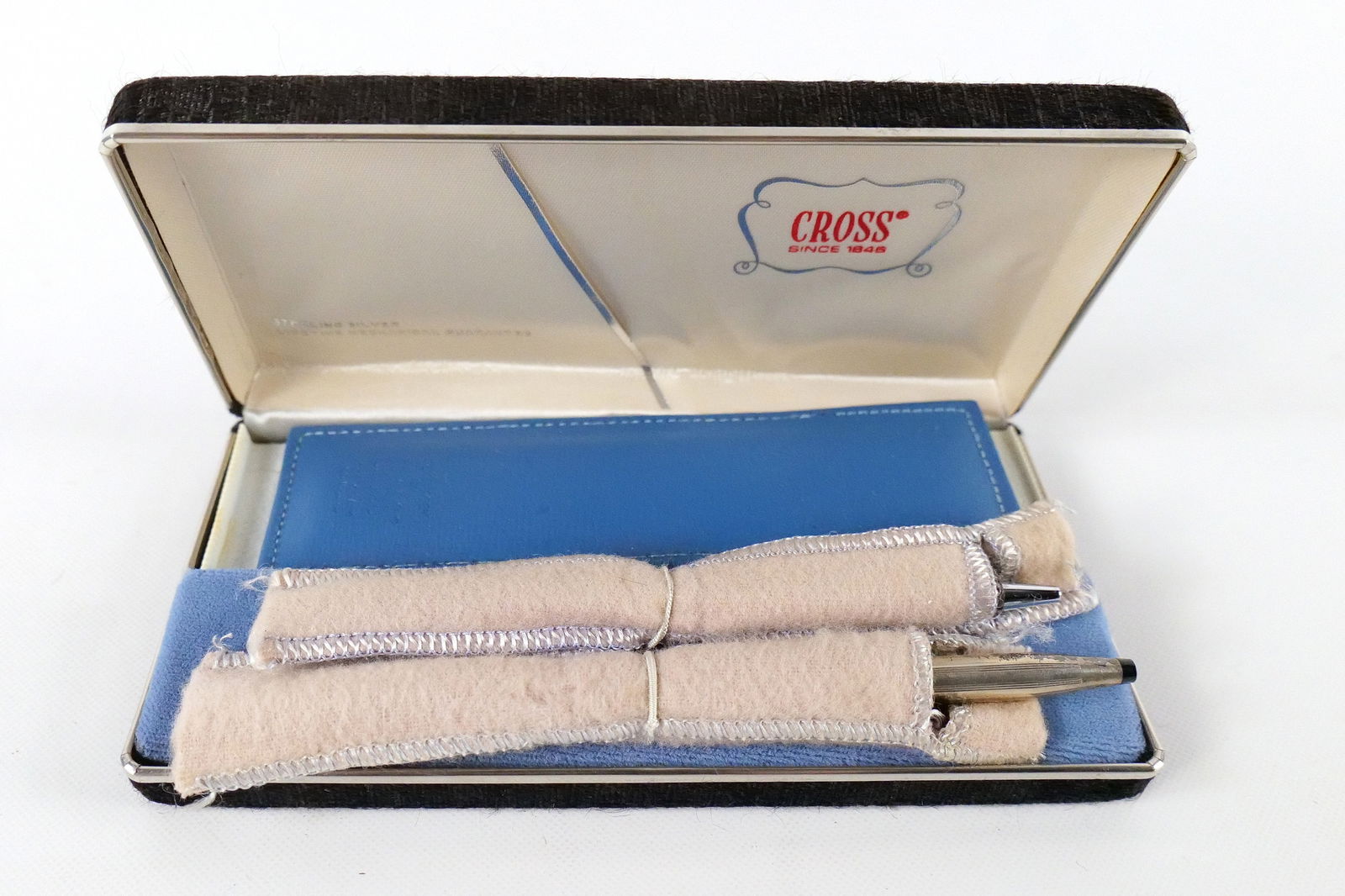 Cross Sterling Silver Mechanical Pencil and Pen Set: Cross Sterling Silver Mechanical Pencil and Pen Set. Comes with original case. All invoices must be paid within 24 hours of the sale. We offer multiple shipping options, please read the shipping