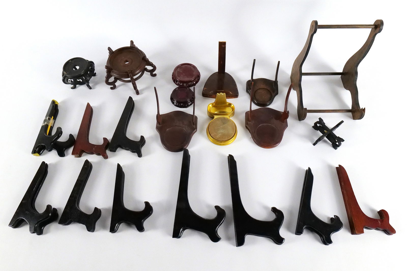 Lot of Wooden Stands: Lot of Wooden Asian Stands. Including Vase Stands, Plate Stands, and Figurine Stands. Some are hand carved. All invoices must be paid within 24 hours of the sale. We offer multiple shipping options,