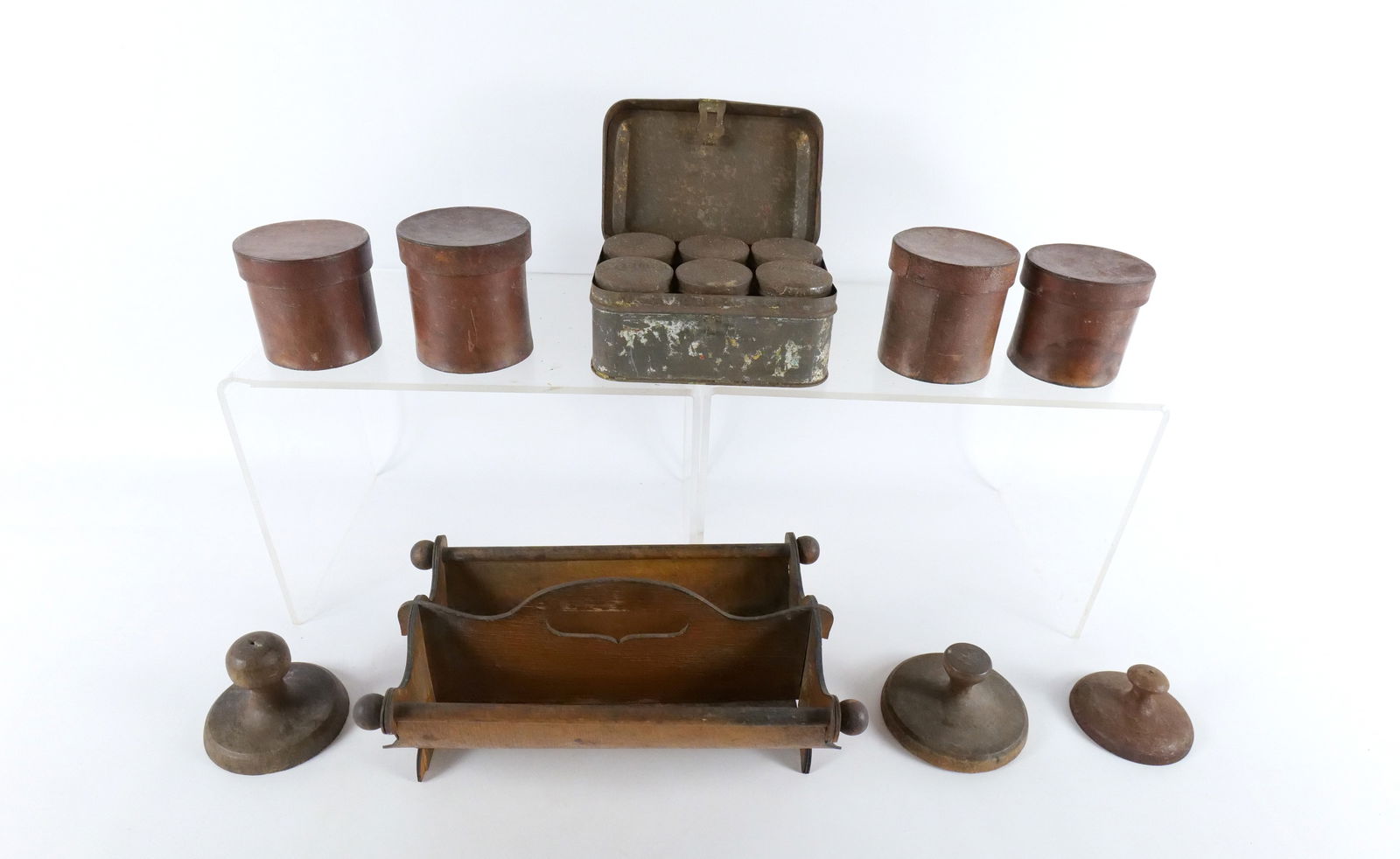 Lot of Primitive Collectibles (1 of 11)