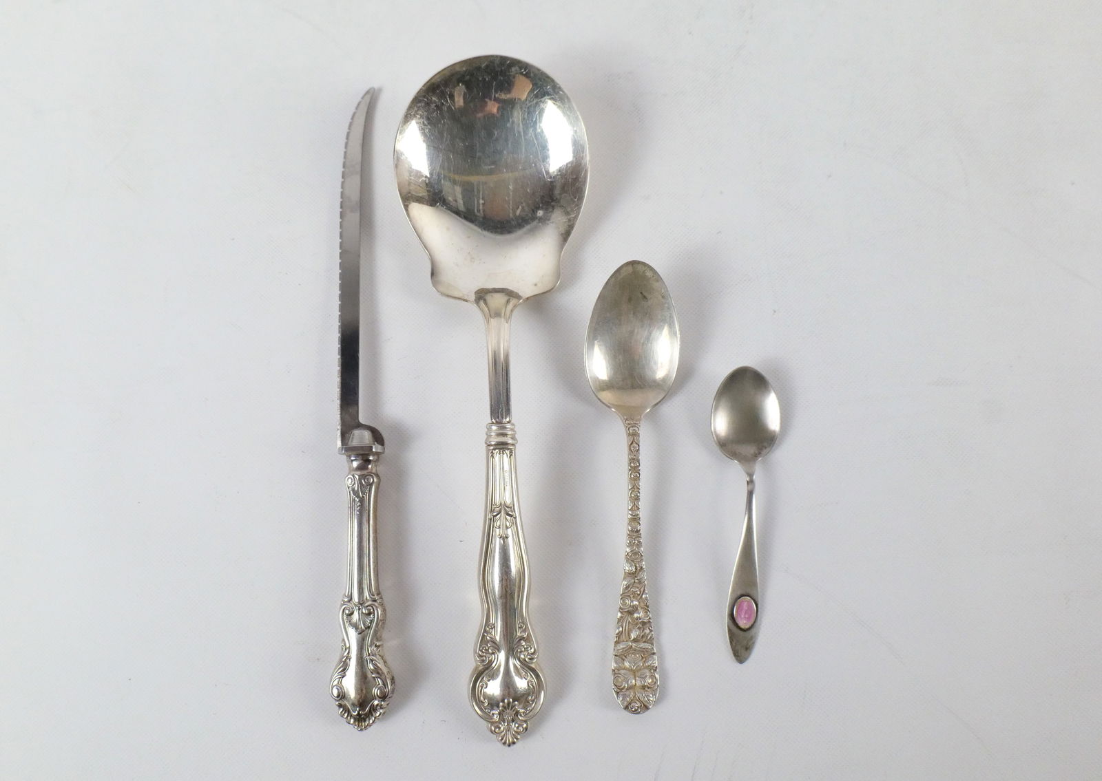 Lot of Sterling Silver Serving Pieces (1 of 8)