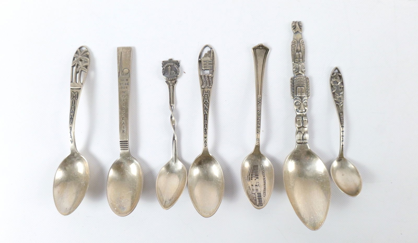 Lot of 7 Sterling Silver Souvenir Spoons (1 of 10)