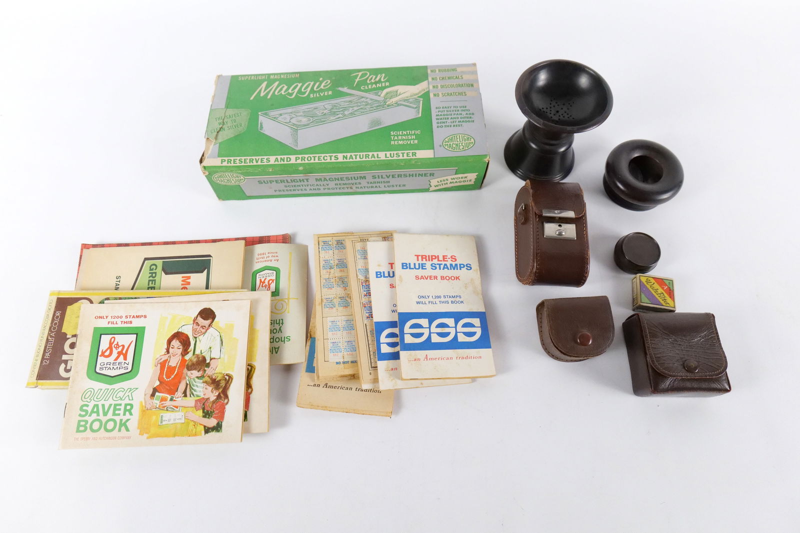 Group Lot of Vintage Collectibles (1 of 6)