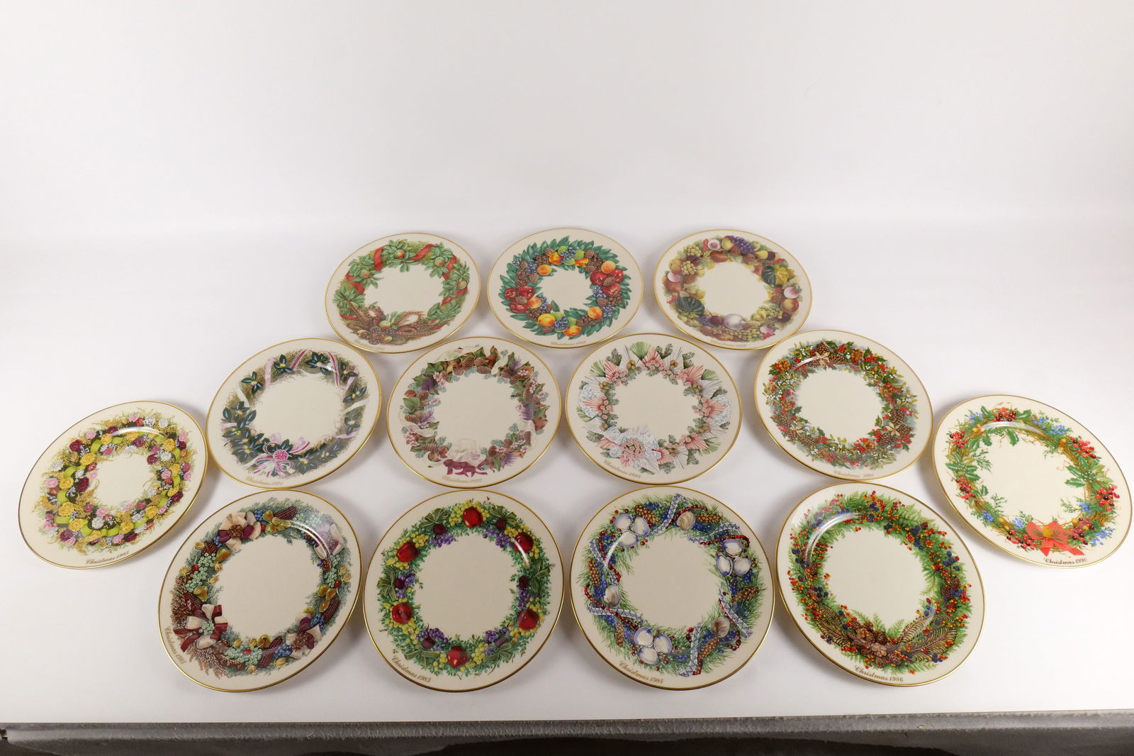 Lenox Annual Christmas Plate Lot (1 of 8)