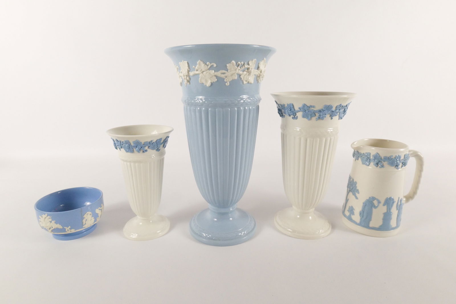Lot of Wedgwood and Jasperware (1 of 9)