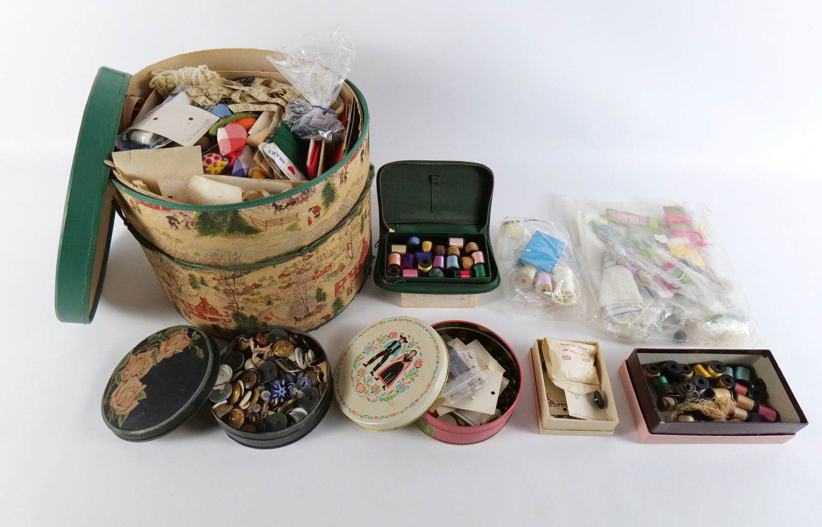 Huge Lot of Sewing Notions (1 of 13)