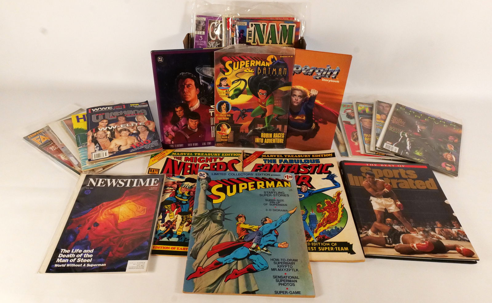 Lot of Comic and Comic Adjacent Magazines (1 of 5)