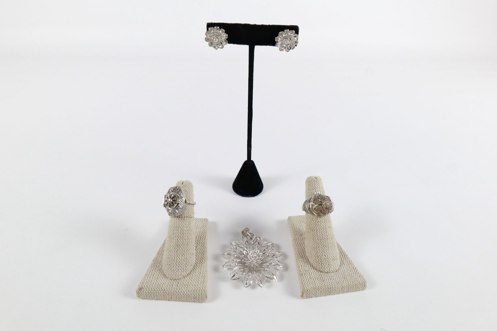 Lot of Sterling Silver Jewelry (1 of 16)