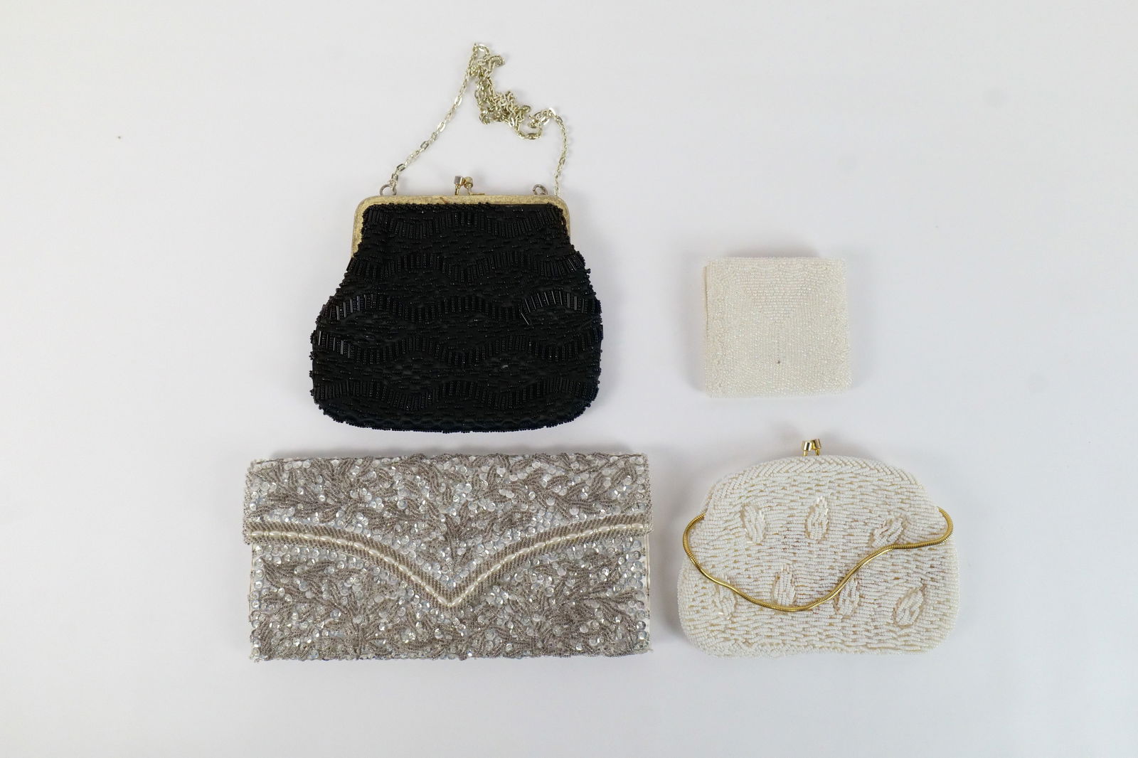 Lot of Vintage Beaded Purses and Change Purse (1 of 12)