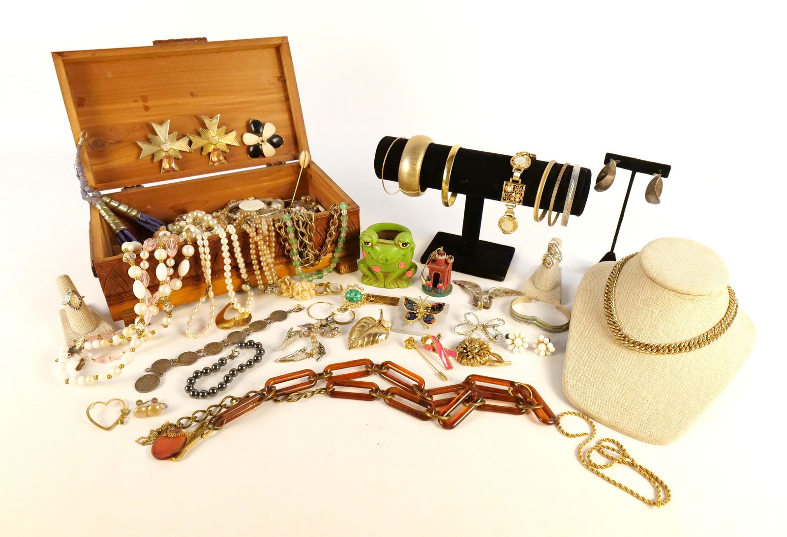 Lot of Assorted AS-IS Costume Jewelry (1 of 9)