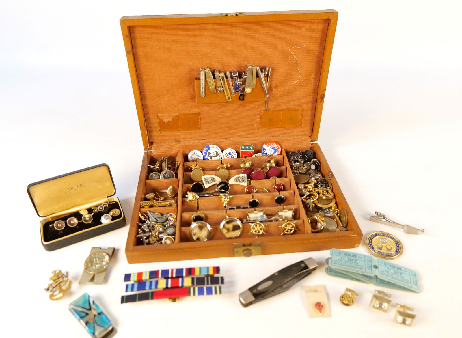 Lot of Assorted Men's Jewelry (1 of 8)