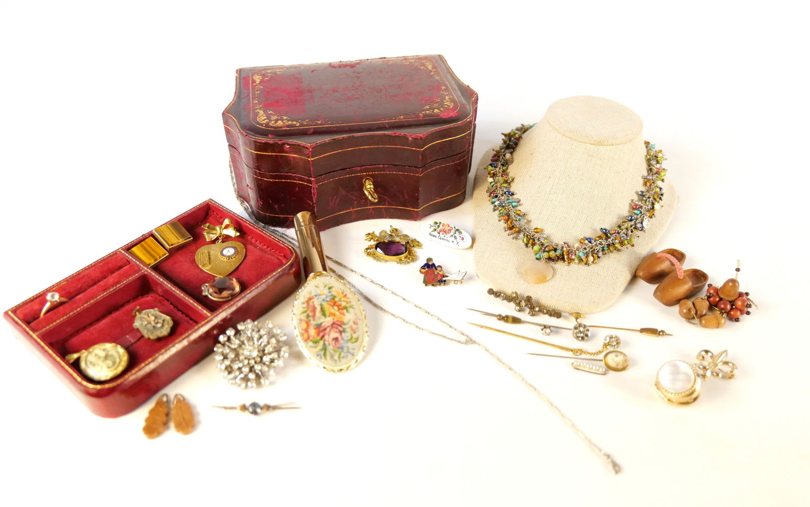 Lot of Vintage Jewelry (1 of 14)