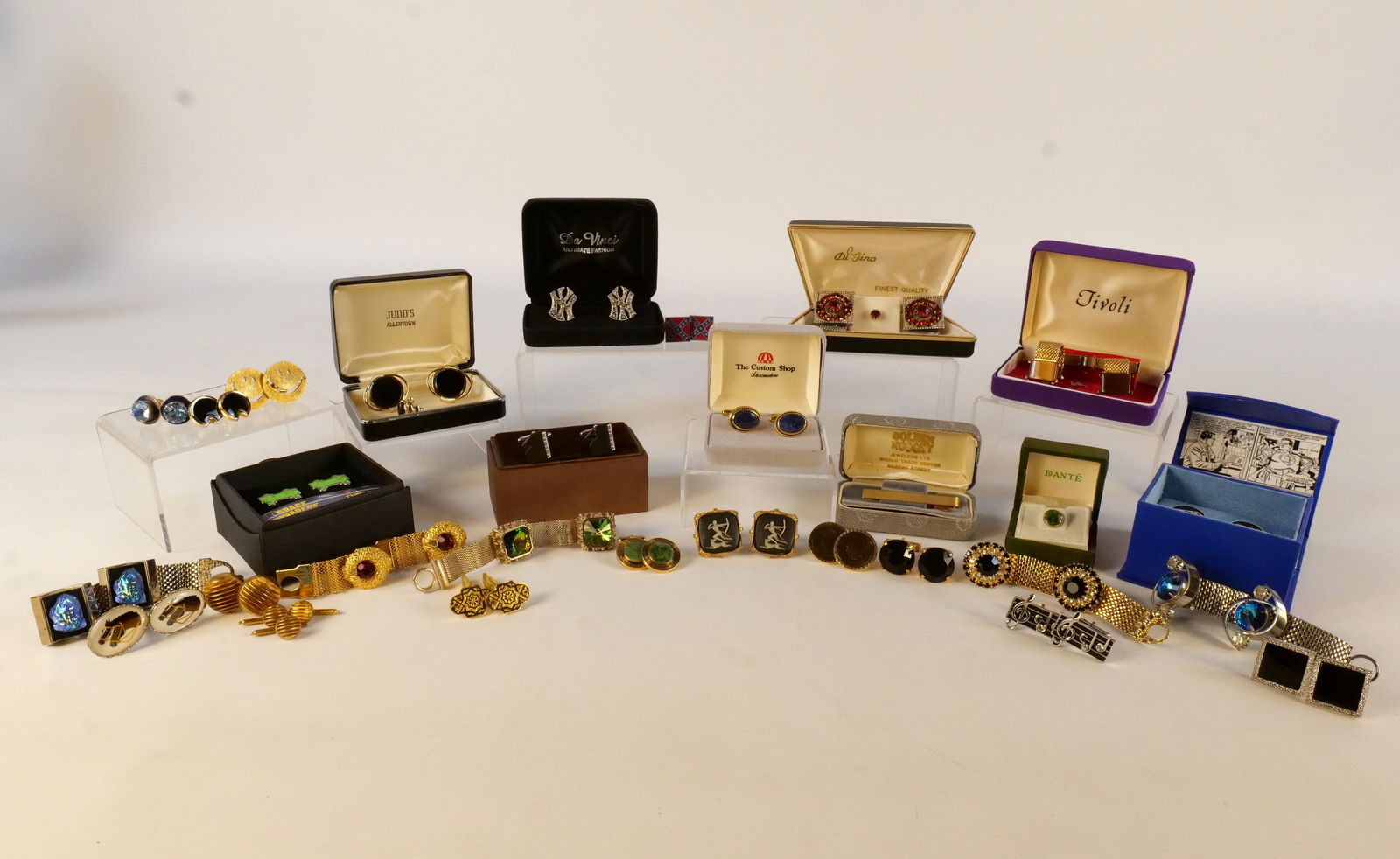 Lot of Cufflinks (1 of 20)