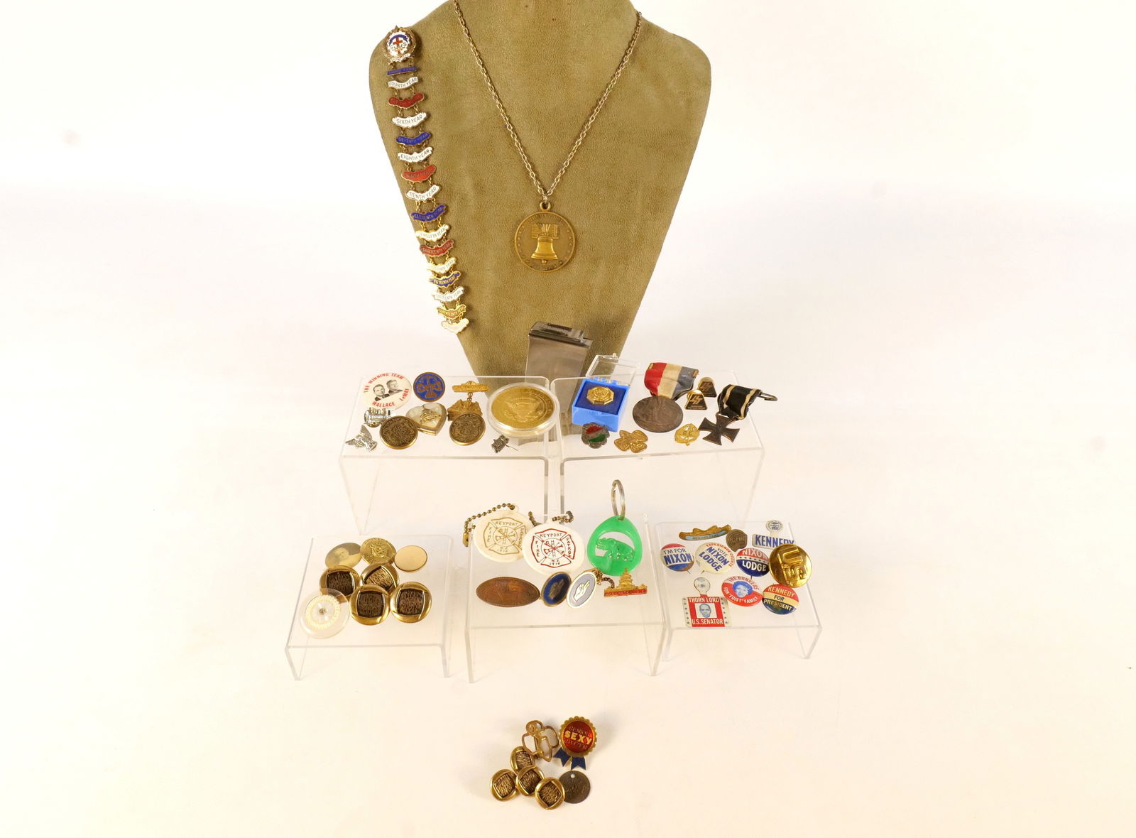 Lot of Buttons, Political Pins, Keychains, and Medallions (1 of 16)