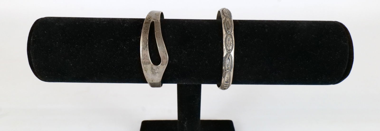 Lot of 2 Sterling Silver Cuff Bracelets (1 of 3)