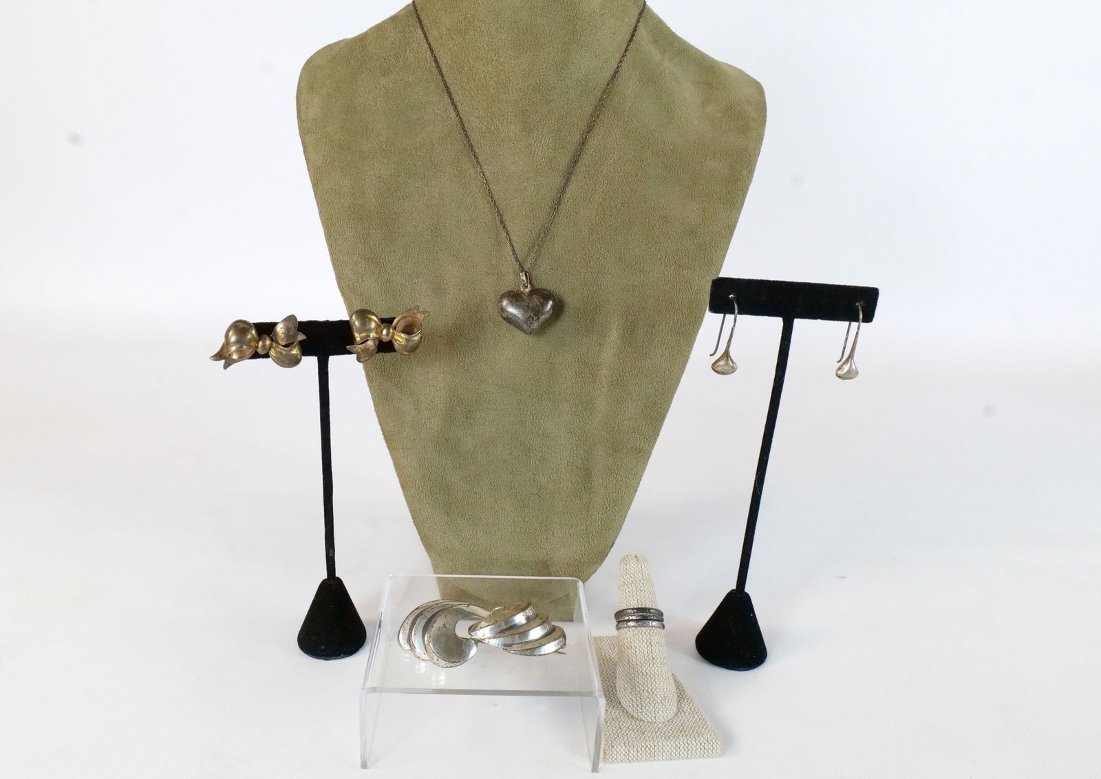 Lot of Sterling Silver Jewelry (1 of 9)