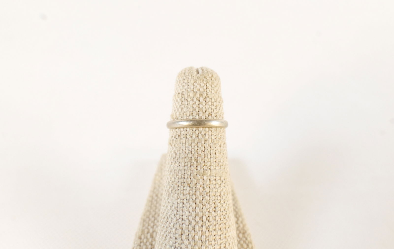 14k White Gold Child Ring: 14k White Gold Child Ring. Weighs 1.3 grams. Size 4. All invoices must be paid within 24 hours of the sale. We offer multiple shipping options, please read the shipping terms to understand your option