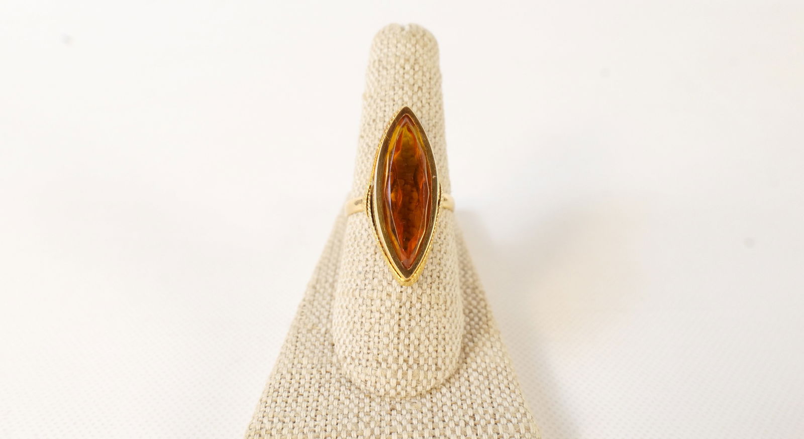 18k Yellow Gold and Citrine Ring: 18k Yellow Gold and Citrine Ring. Size 8.25. All invoices must be paid within 24 hours of the sale. We offer multiple shipping options, please read the shipping terms to understand your options. We al