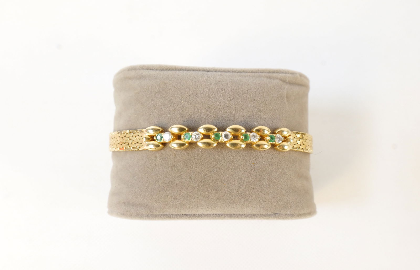 18k Emerald and Diamond Bracelet (1 of 2)