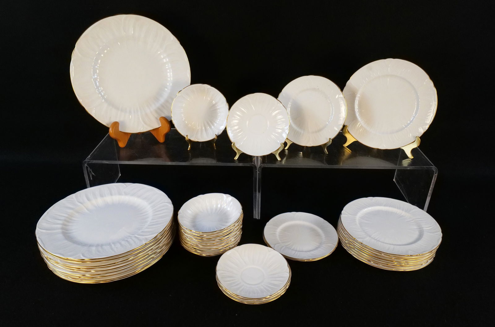 Lot of Shelley Bone China White and Gold Dinnerware Pieces (1 of 8)