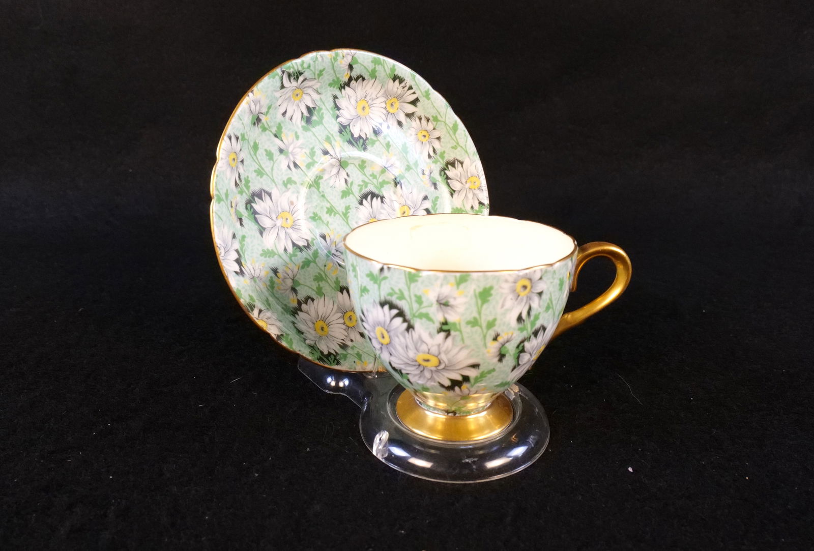 Shelley Green Daisy Chintz Bone China Teacup and Saucer (1 of 10)