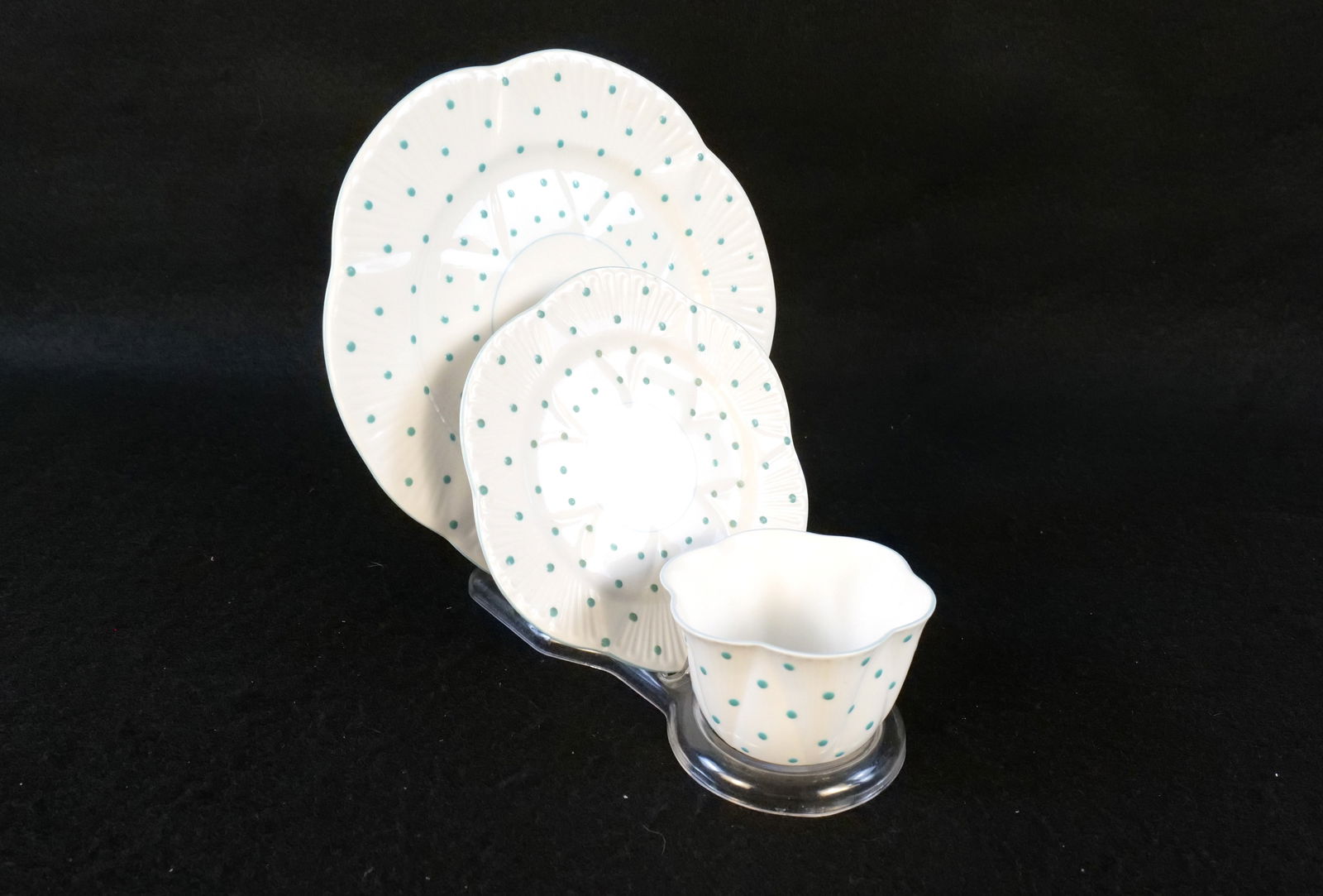 Shelley Bone China Turquoise Polka Dot Trio: Shelley Bone China Turquoise Polka Dot Trio. Plate measures 8". Good Condition. All invoices must be paid within 24 hours of the sale. We offer multiple shipping options, please read the shipping term