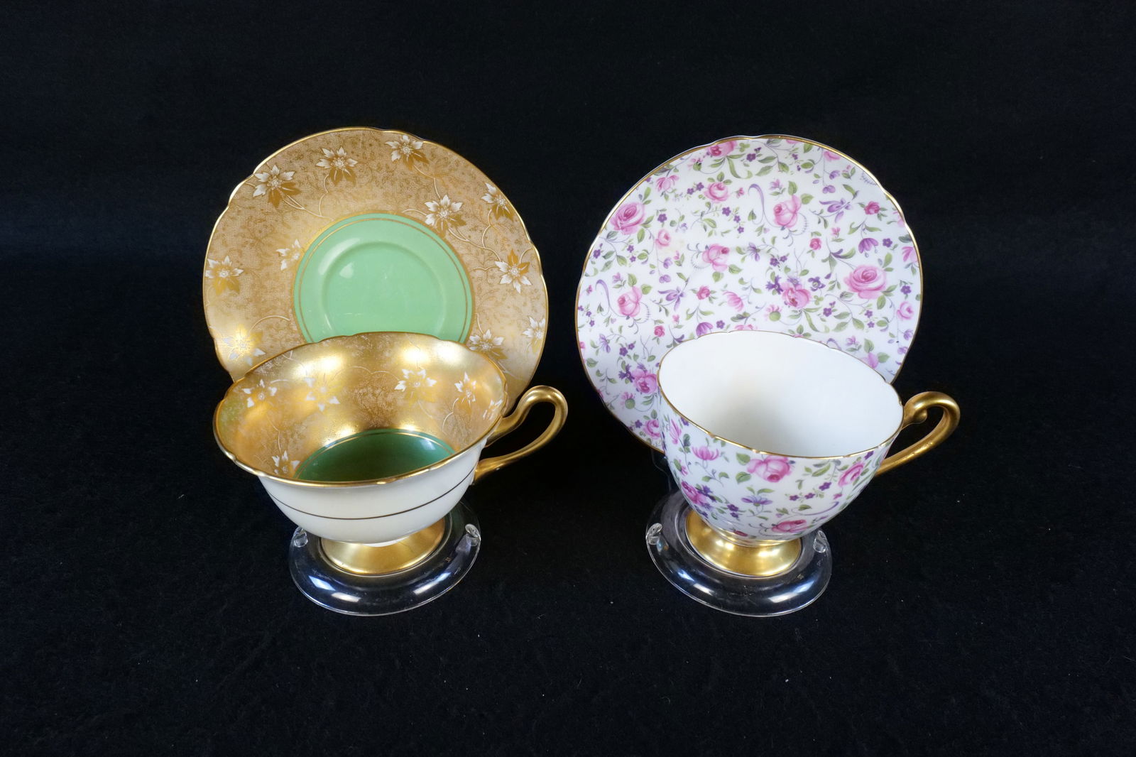 Lot of 2 Shelley Bone China Teacups and Saucers (1 of 20)