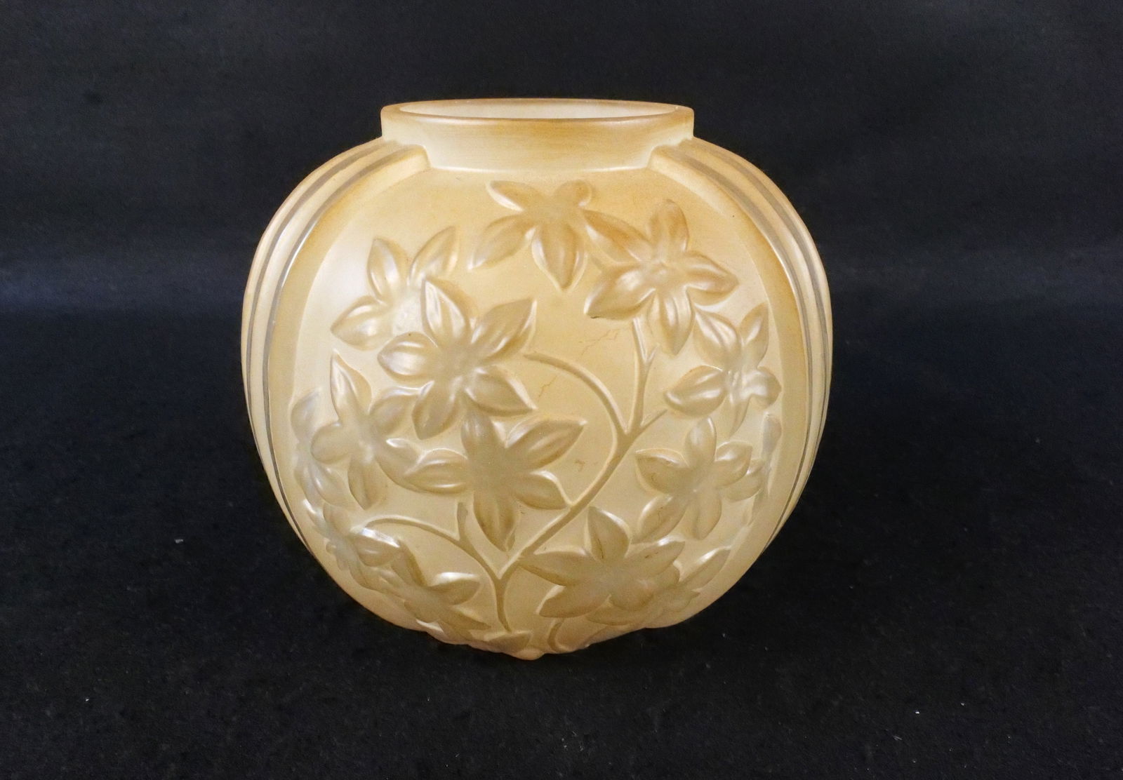 Phoenix Sculptured Art Glass Vase - Starflower Relief: Consolidated/Phoenix Sculptured Art Glass Vase. Starflower Pattern in Painted High Relief. Measures 7" tall x 8" wide. All invoices must be paid within 24 hours of the sale. We offer multiple shipping